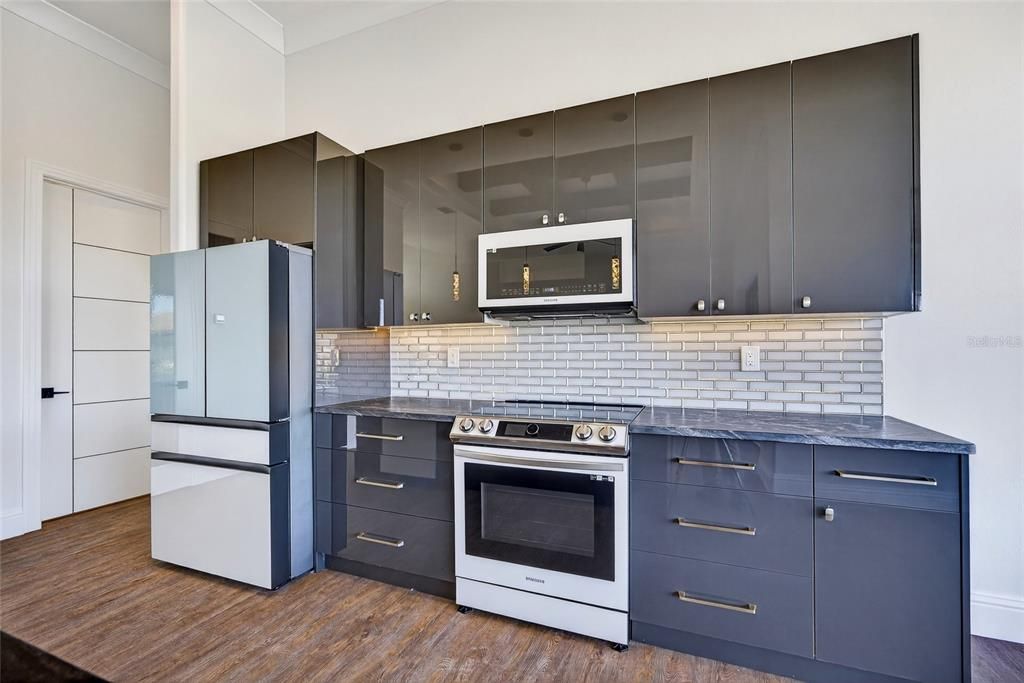 For Sale: $849,000 (3 beds, 2 baths, 2058 Square Feet)