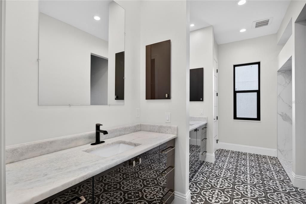 For Sale: $849,000 (3 beds, 2 baths, 2058 Square Feet)