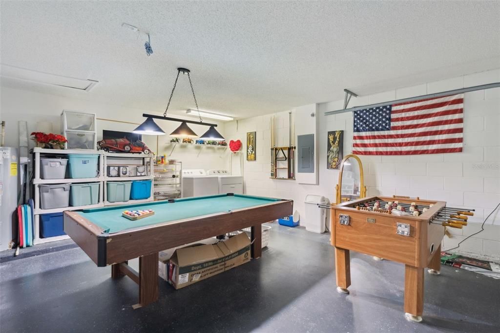 待售: $369,000 (4 贝兹, 3 浴室, 1940 平方英尺)