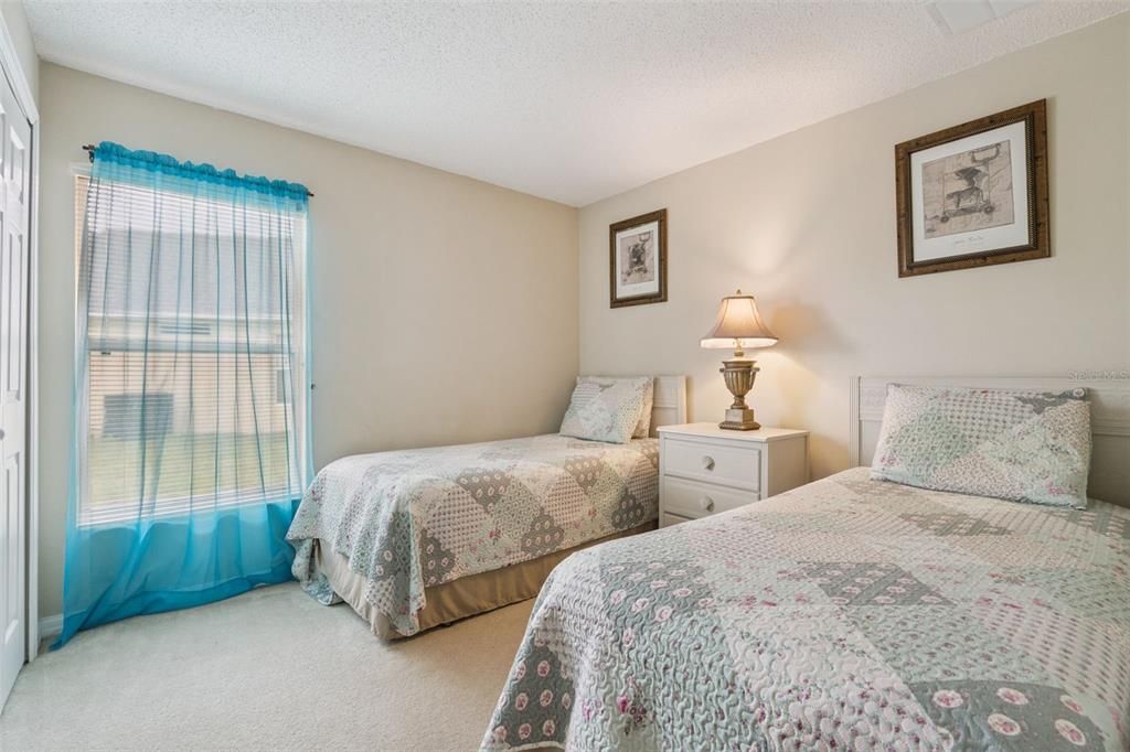 待售: $369,000 (4 贝兹, 3 浴室, 1940 平方英尺)