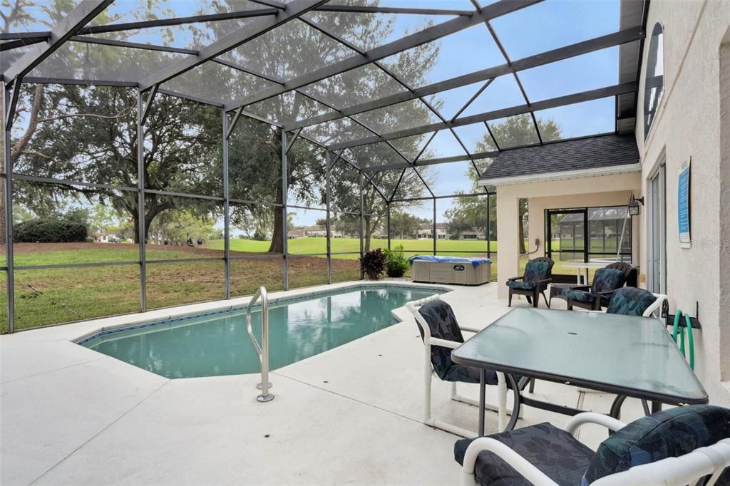 待售: $369,000 (4 贝兹, 3 浴室, 1940 平方英尺)