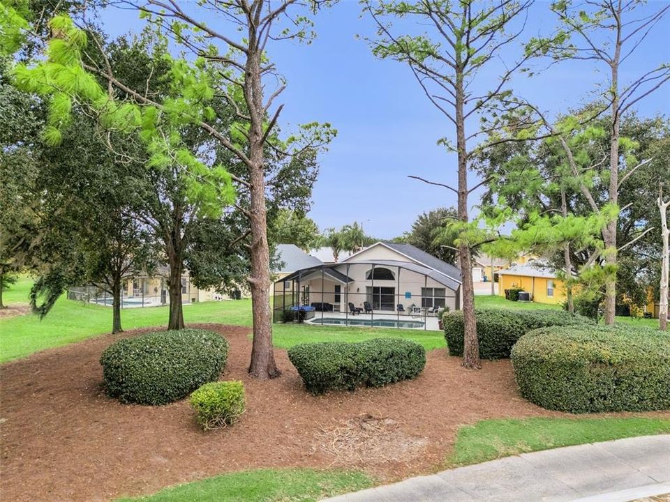 待售: $369,000 (4 贝兹, 3 浴室, 1940 平方英尺)