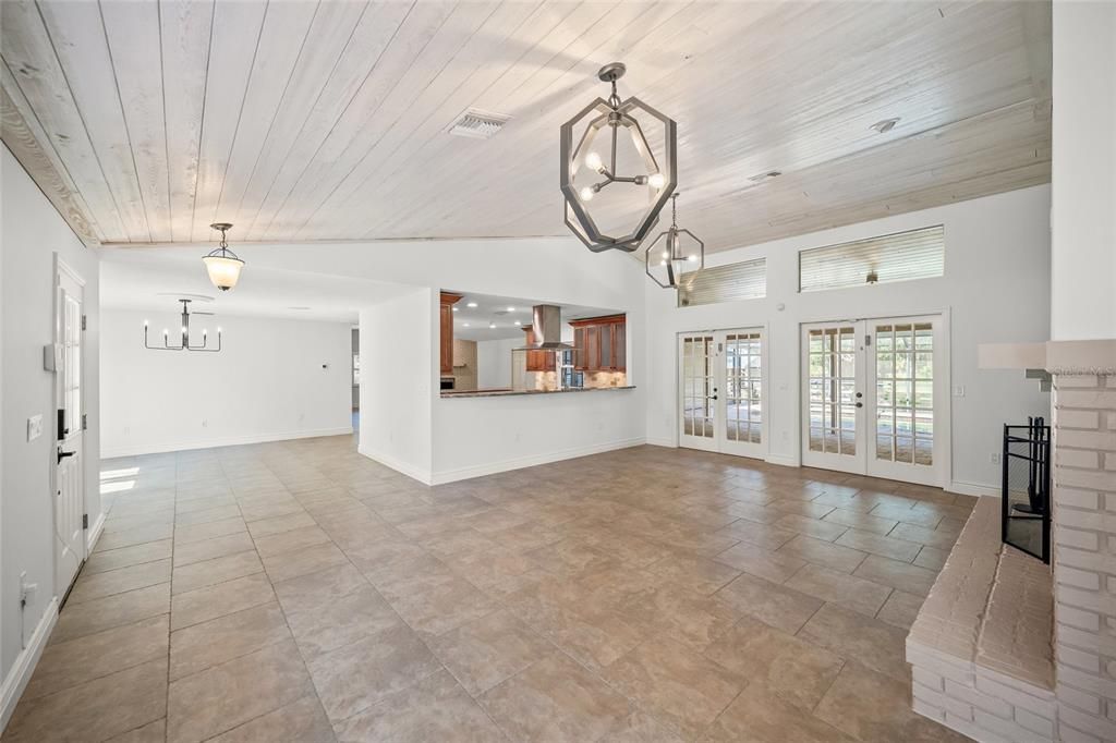 Active With Contract: $1,250,000 (4 beds, 4 baths, 3369 Square Feet)