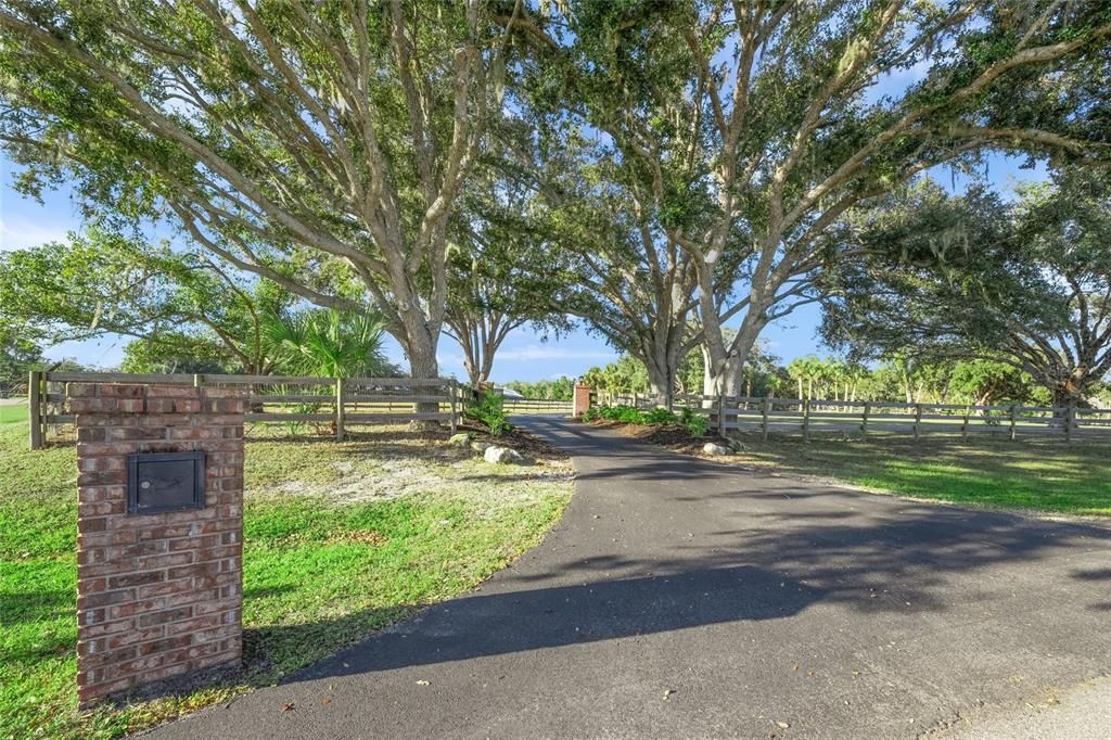 Active With Contract: $1,250,000 (4 beds, 4 baths, 3369 Square Feet)