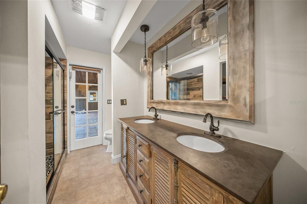 Active With Contract: $1,250,000 (4 beds, 4 baths, 3369 Square Feet)