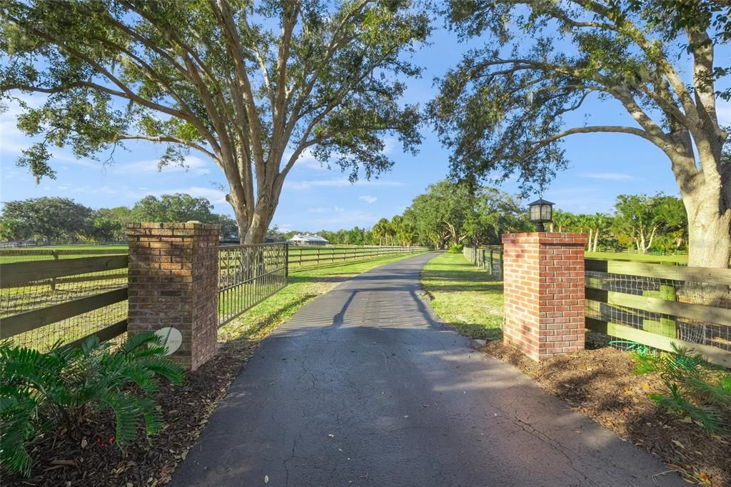 Active With Contract: $1,250,000 (4 beds, 4 baths, 3369 Square Feet)