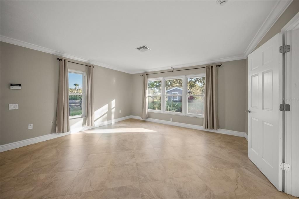 Active With Contract: $1,250,000 (4 beds, 4 baths, 3369 Square Feet)