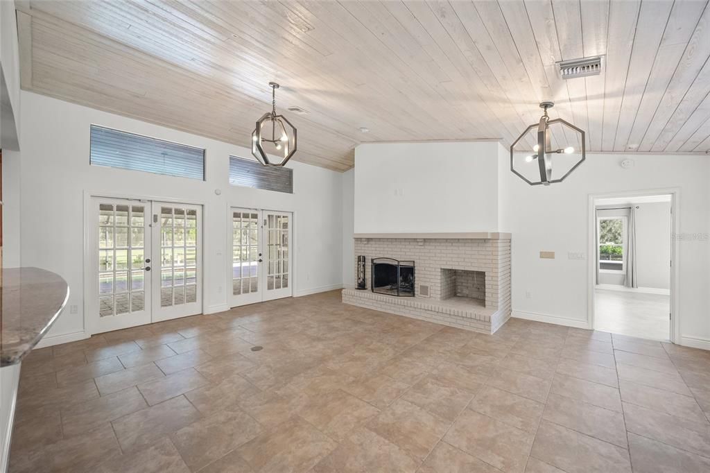 Active With Contract: $1,250,000 (4 beds, 4 baths, 3369 Square Feet)