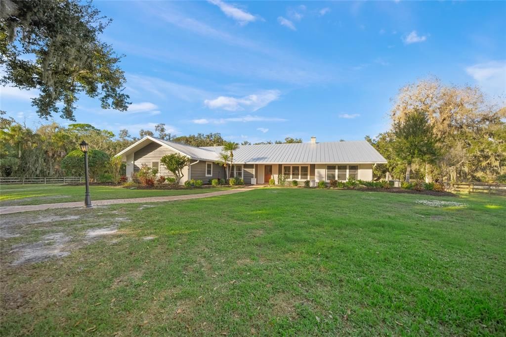 Active With Contract: $1,250,000 (4 beds, 4 baths, 3369 Square Feet)