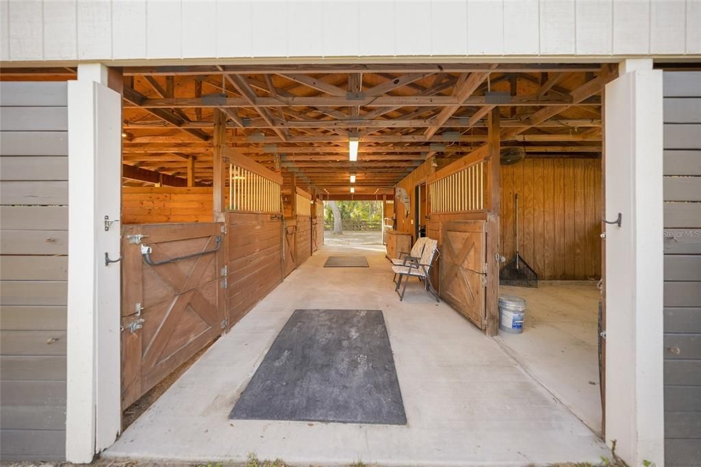 Active With Contract: $1,250,000 (4 beds, 4 baths, 3369 Square Feet)