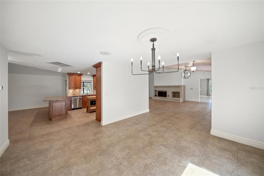 Active With Contract: $1,250,000 (4 beds, 4 baths, 3369 Square Feet)