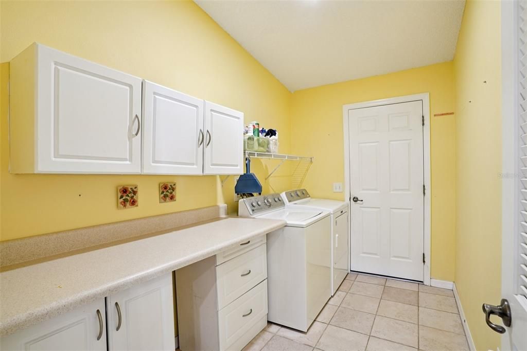 En Venta: $329,900 (3 camas, 2 baños, 1392 Pies cuadrados)