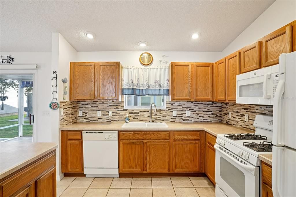 En Venta: $329,900 (3 camas, 2 baños, 1392 Pies cuadrados)