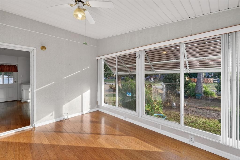 For Sale: $149,900 (2 beds, 2 baths, 1400 Square Feet)