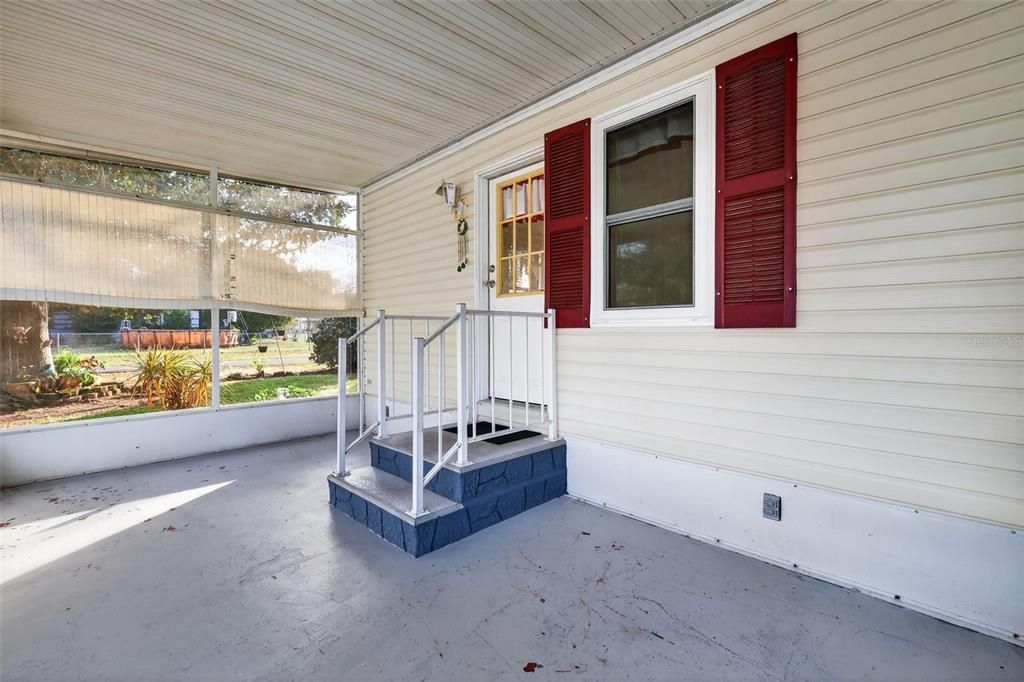 For Sale: $149,900 (2 beds, 2 baths, 1400 Square Feet)