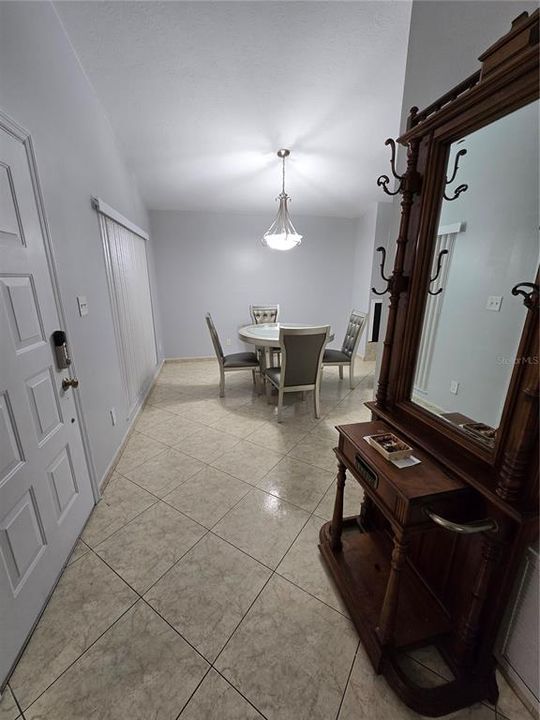 На продажу: $355,000 (3 спален, 2 ванн, 1334 Квадратных фут)