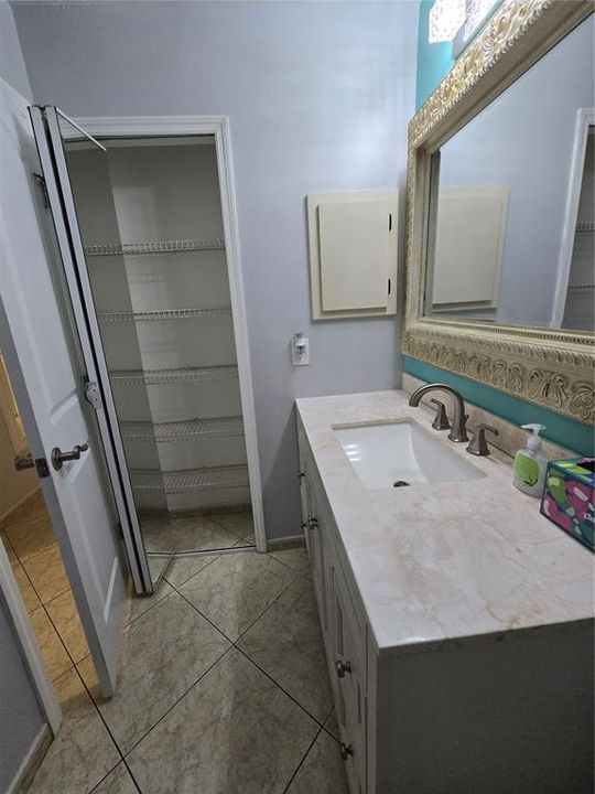 На продажу: $355,000 (3 спален, 2 ванн, 1334 Квадратных фут)