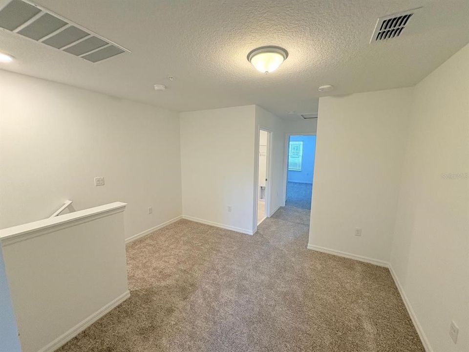 For Rent: $2,200 (3 beds, 2 baths, 1683 Square Feet)