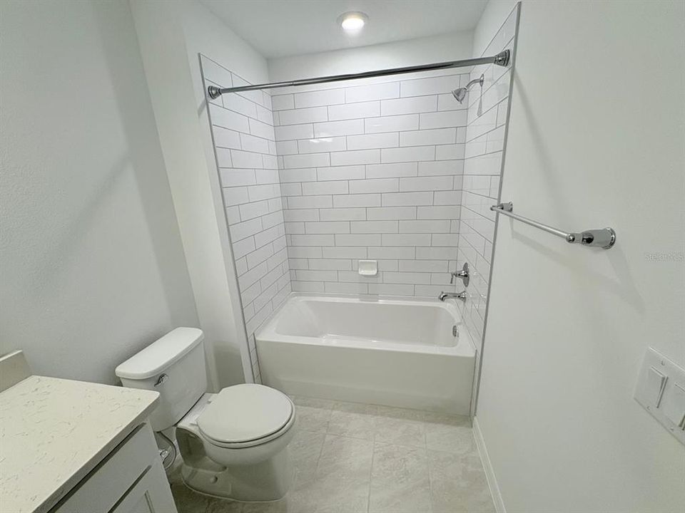 For Rent: $2,200 (3 beds, 2 baths, 1683 Square Feet)