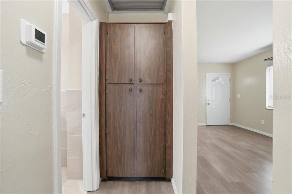 For Sale: $280,000 (3 beds, 1 baths, 1602 Square Feet)