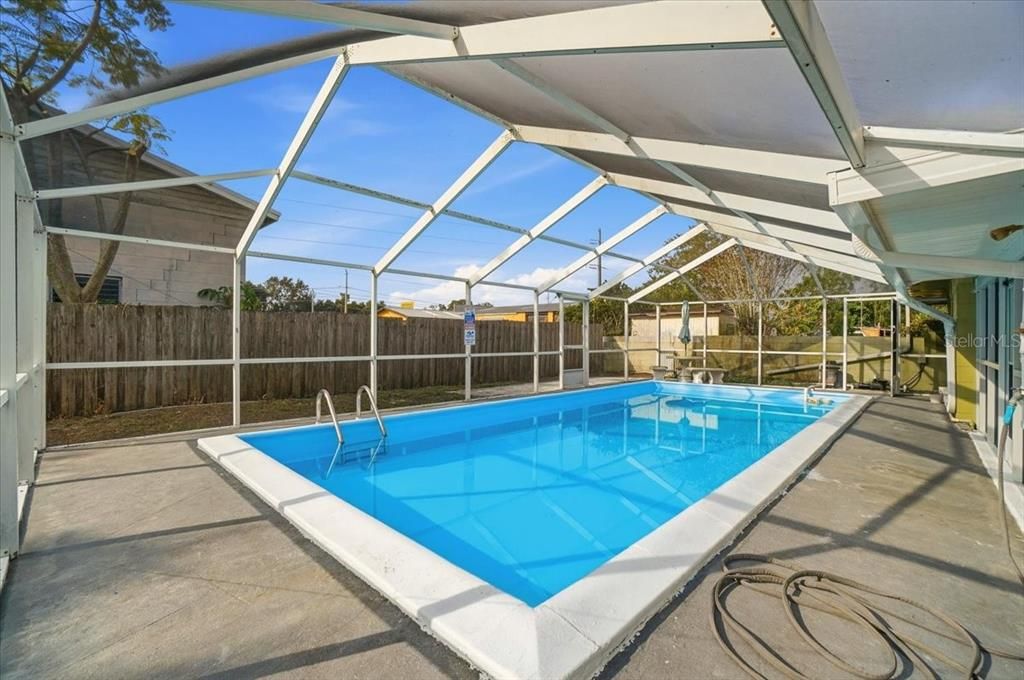 For Sale: $280,000 (3 beds, 1 baths, 1602 Square Feet)