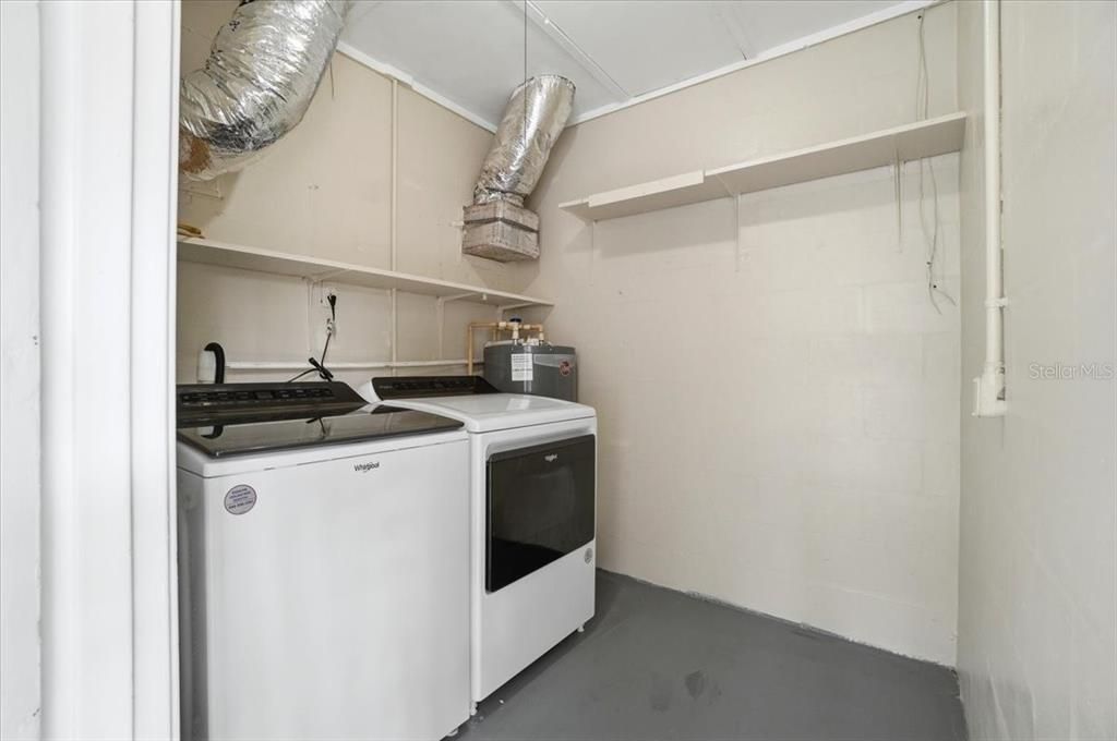 For Sale: $280,000 (3 beds, 1 baths, 1602 Square Feet)