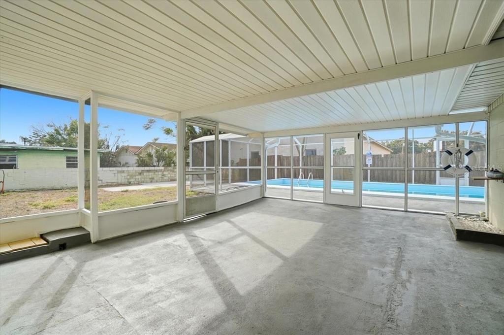 For Sale: $280,000 (3 beds, 1 baths, 1602 Square Feet)