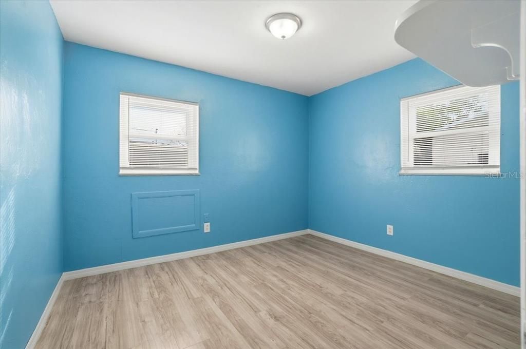 For Sale: $280,000 (3 beds, 1 baths, 1602 Square Feet)