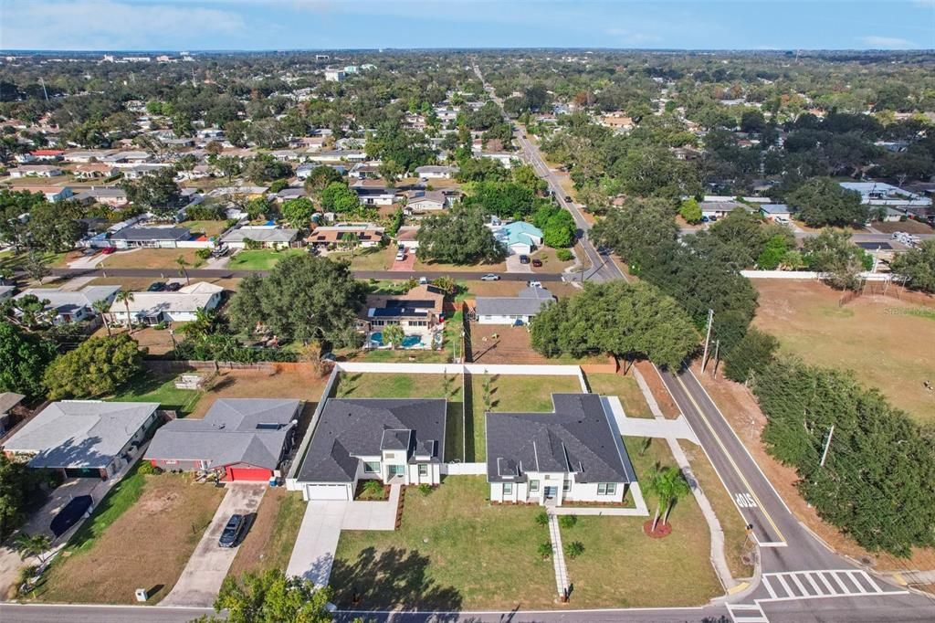 For Sale: $919,900 (4 beds, 2 baths, 2498 Square Feet)