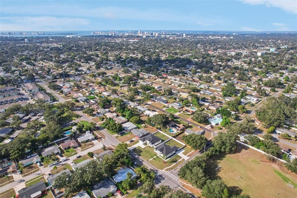 For Sale: $919,900 (4 beds, 2 baths, 2498 Square Feet)