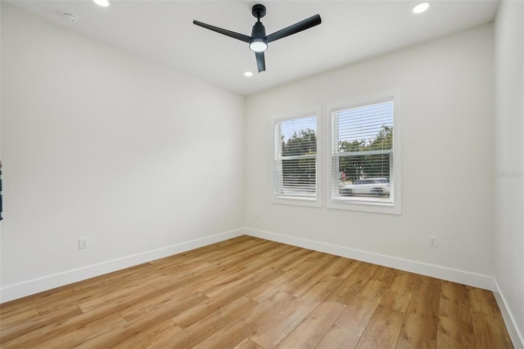 For Sale: $919,900 (4 beds, 2 baths, 2498 Square Feet)