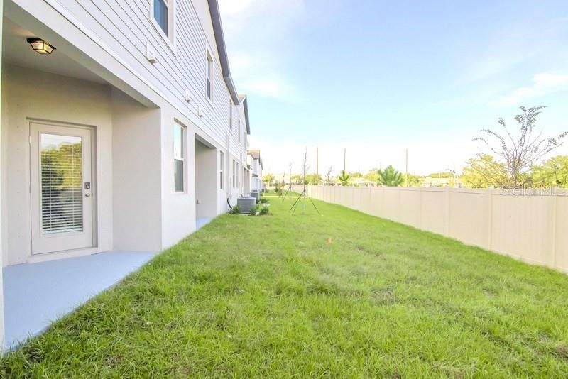 For Rent: $3,000 (5 beds, 2 baths, 2251 Square Feet)