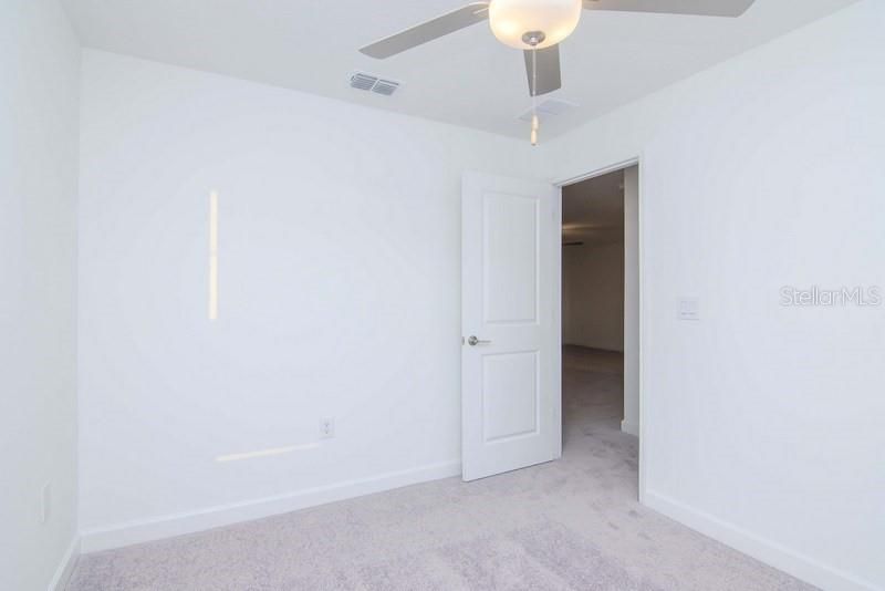 For Rent: $3,000 (5 beds, 2 baths, 2251 Square Feet)