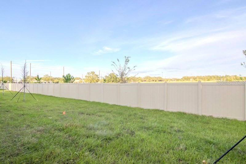 For Rent: $3,000 (5 beds, 2 baths, 2251 Square Feet)