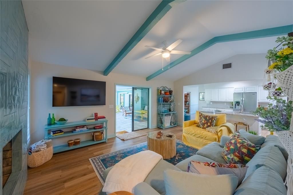 For Sale: $794,600 (3 beds, 3 baths, 2451 Square Feet)