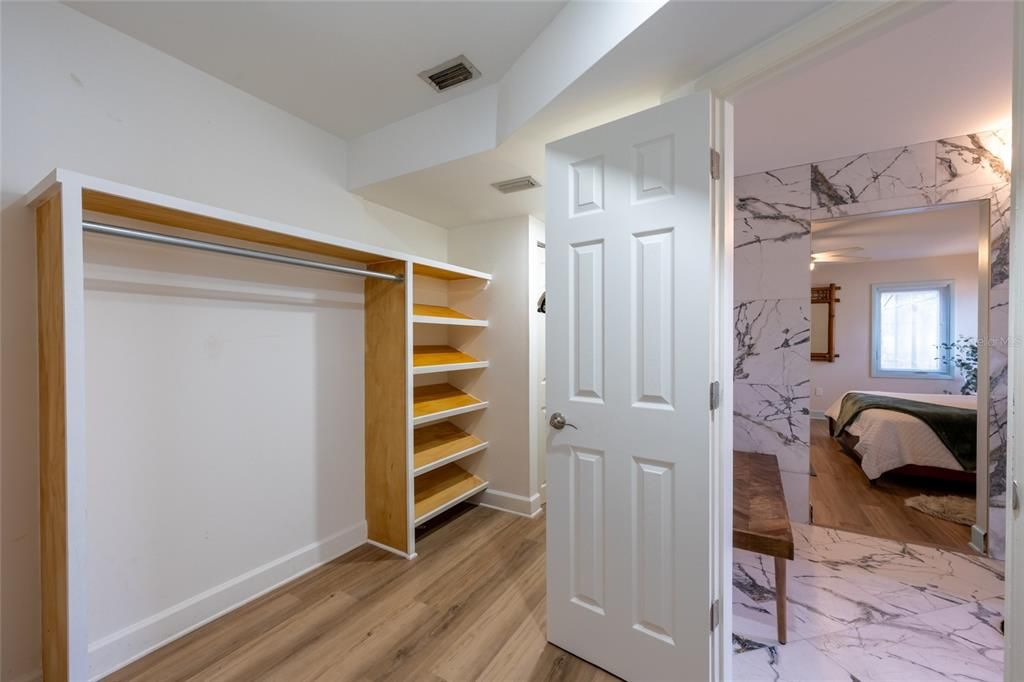 For Sale: $794,600 (3 beds, 3 baths, 2451 Square Feet)