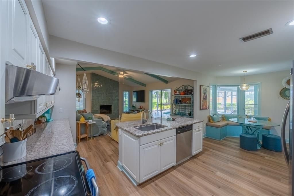 For Sale: $794,600 (3 beds, 3 baths, 2451 Square Feet)