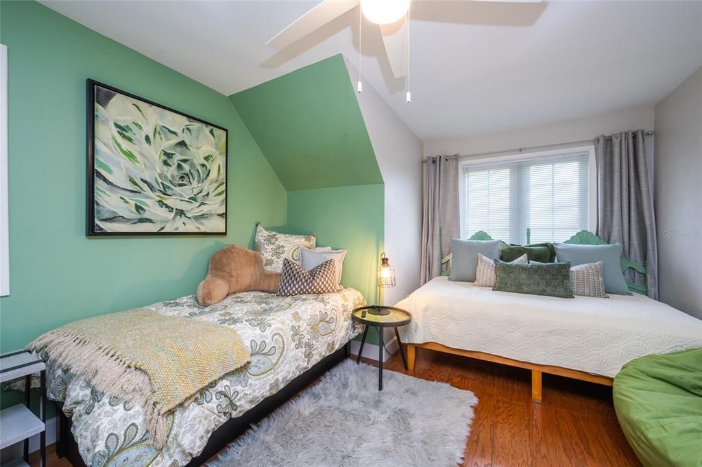 For Sale: $794,600 (3 beds, 3 baths, 2451 Square Feet)