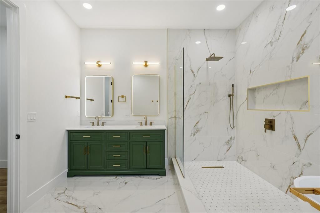 For Sale: $839,900 (4 beds, 3 baths, 2243 Square Feet)