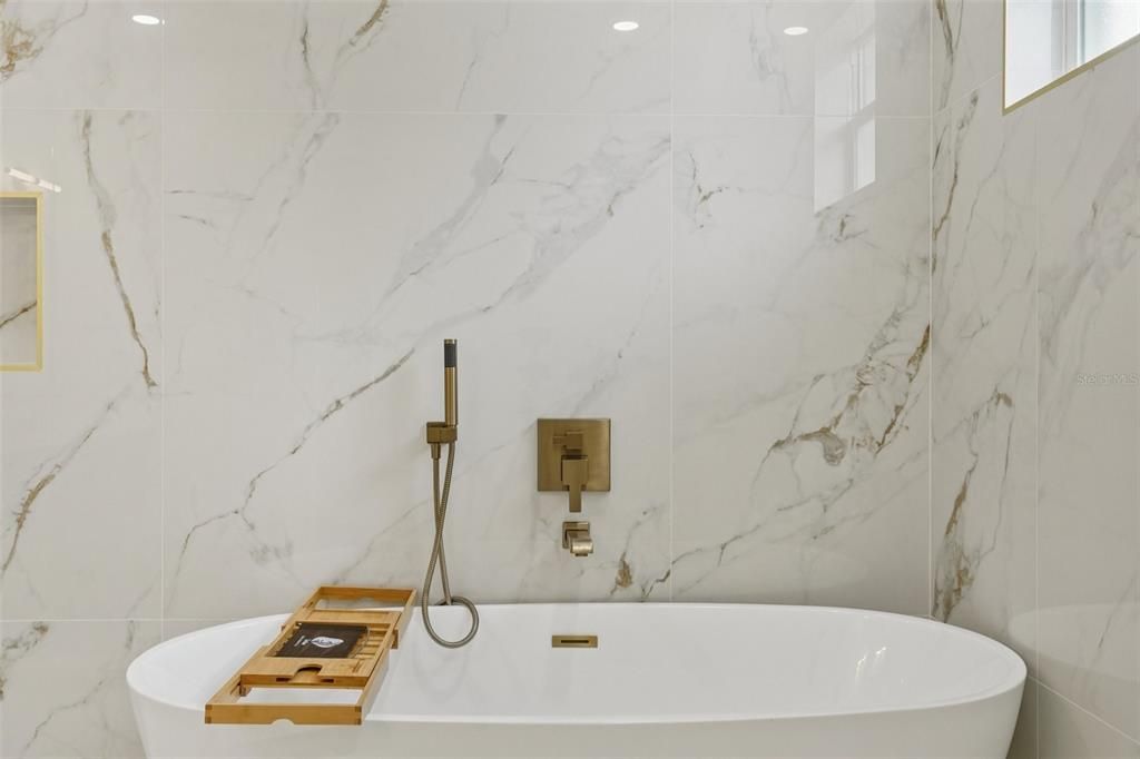 For Sale: $839,900 (4 beds, 3 baths, 2243 Square Feet)