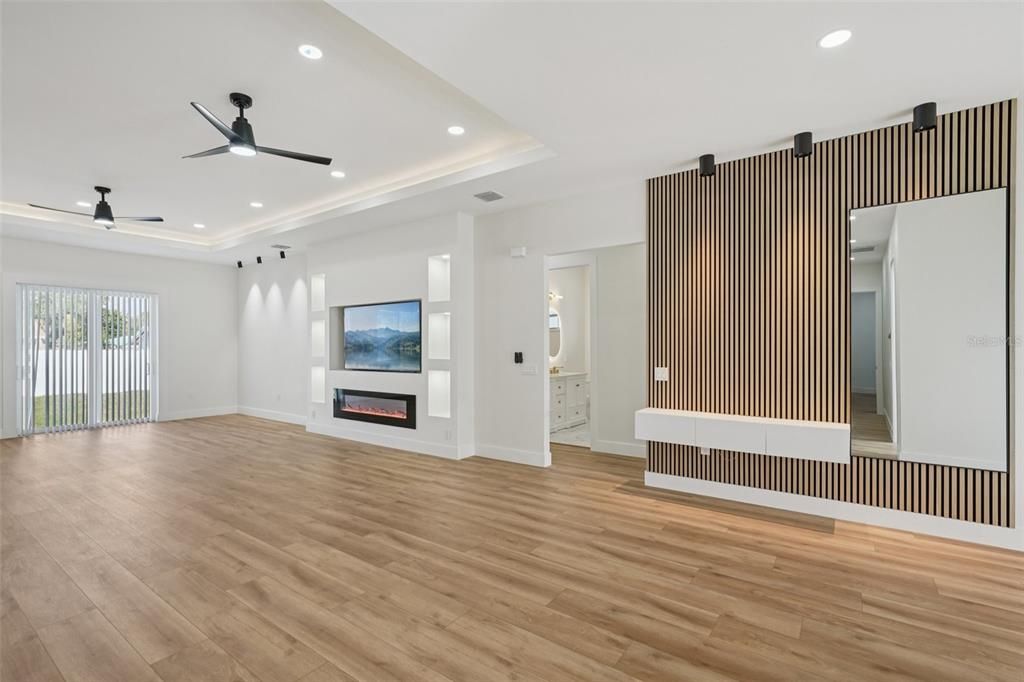 For Sale: $839,900 (4 beds, 3 baths, 2243 Square Feet)