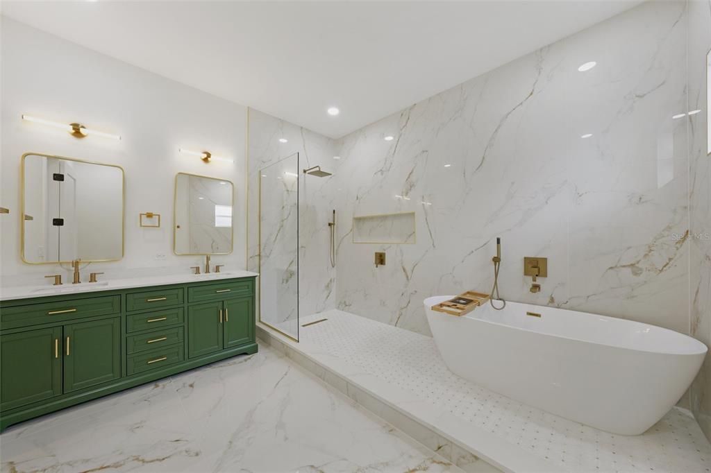 For Sale: $839,900 (4 beds, 3 baths, 2243 Square Feet)