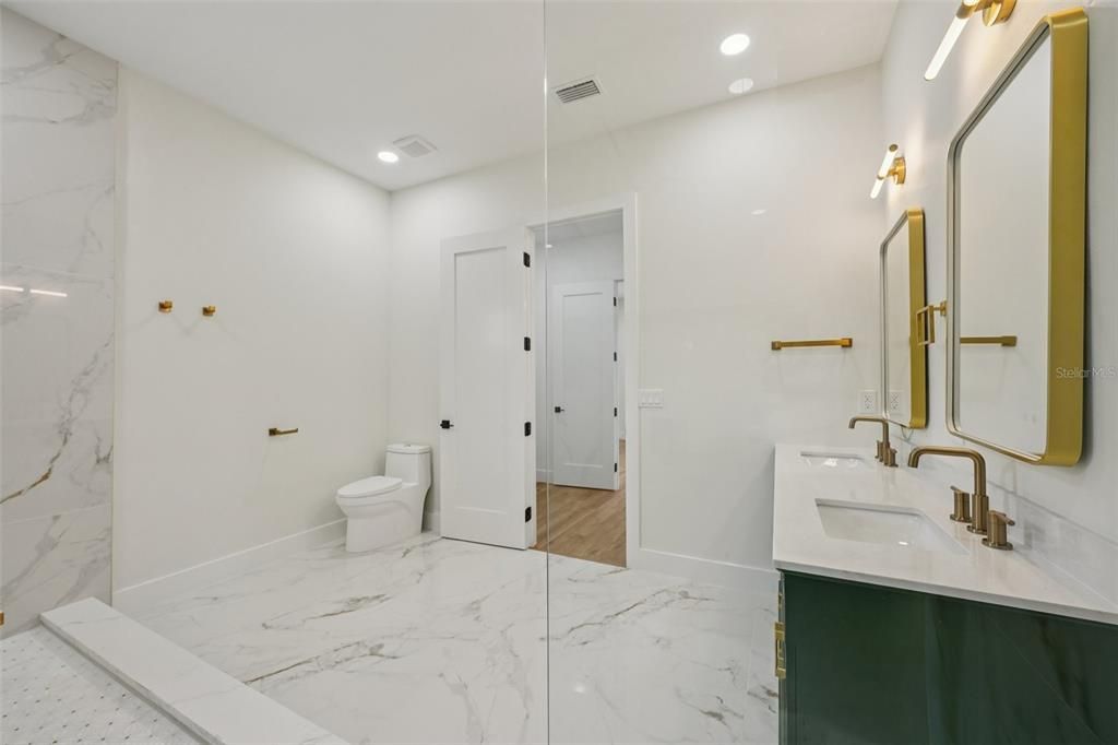 For Sale: $839,900 (4 beds, 3 baths, 2243 Square Feet)