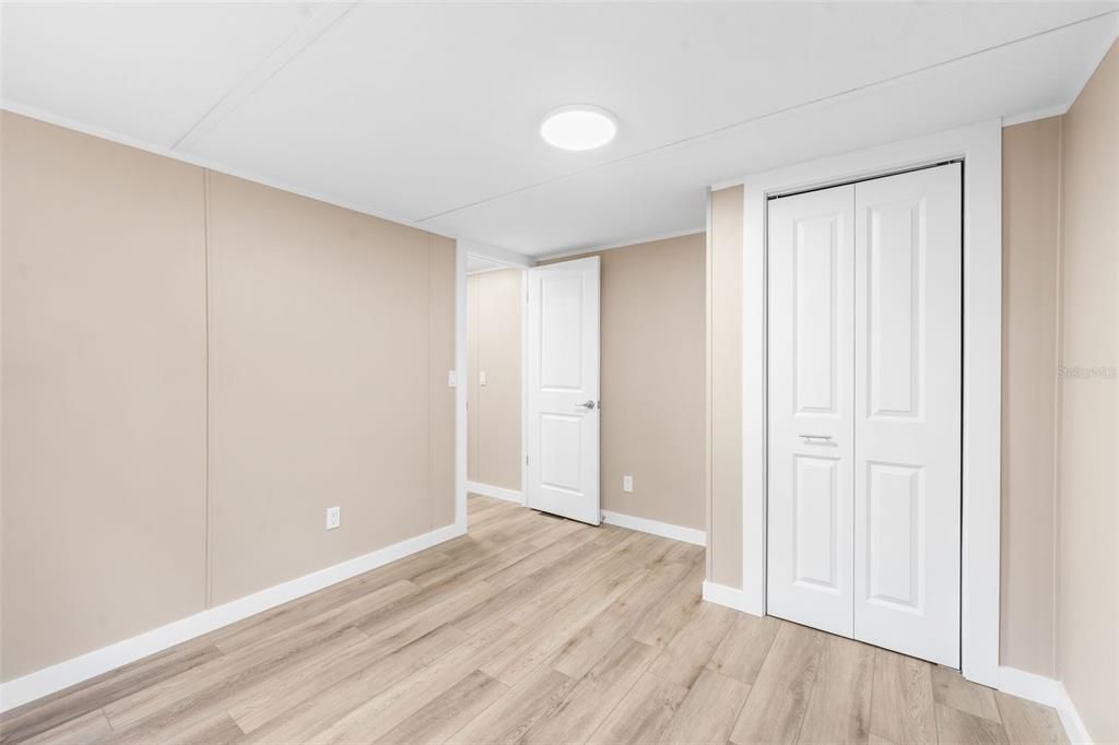 На продажу: $181,935 (3 спален, 2 ванн, 1296 Квадратных фут)