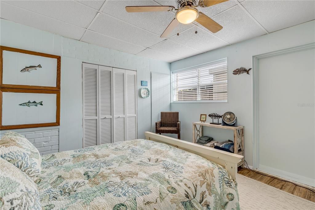 待售: $447,000 (5 贝兹, 2 浴室, 1965 平方英尺)