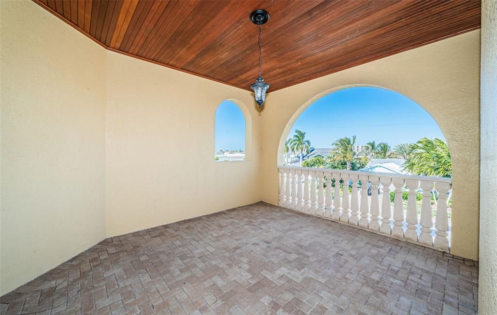 For Sale: $3,295,000 (5 beds, 5 baths, 5798 Square Feet)