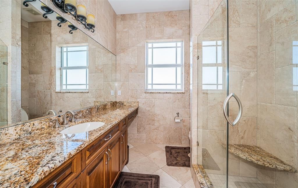 For Sale: $3,295,000 (5 beds, 5 baths, 5798 Square Feet)