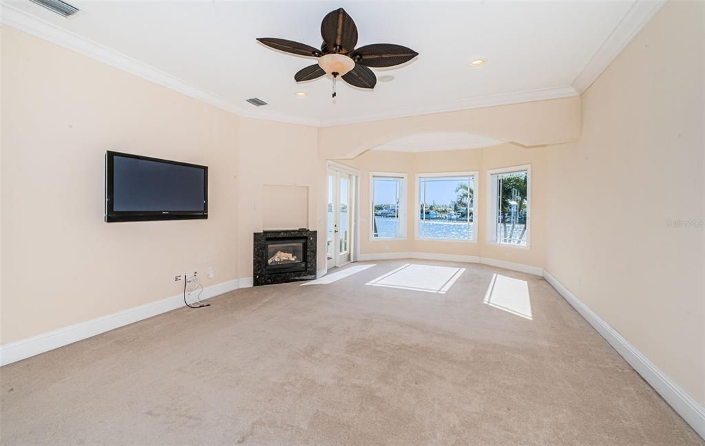 For Sale: $3,295,000 (5 beds, 5 baths, 5798 Square Feet)