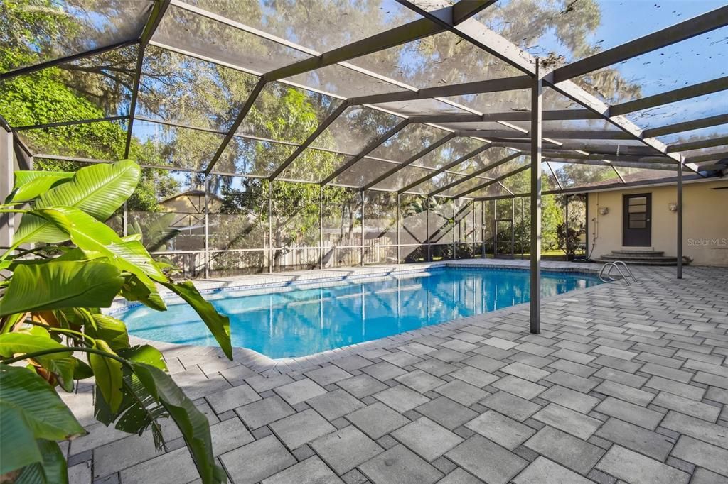 For Sale: $565,000 (4 beds, 3 baths, 2972 Square Feet)