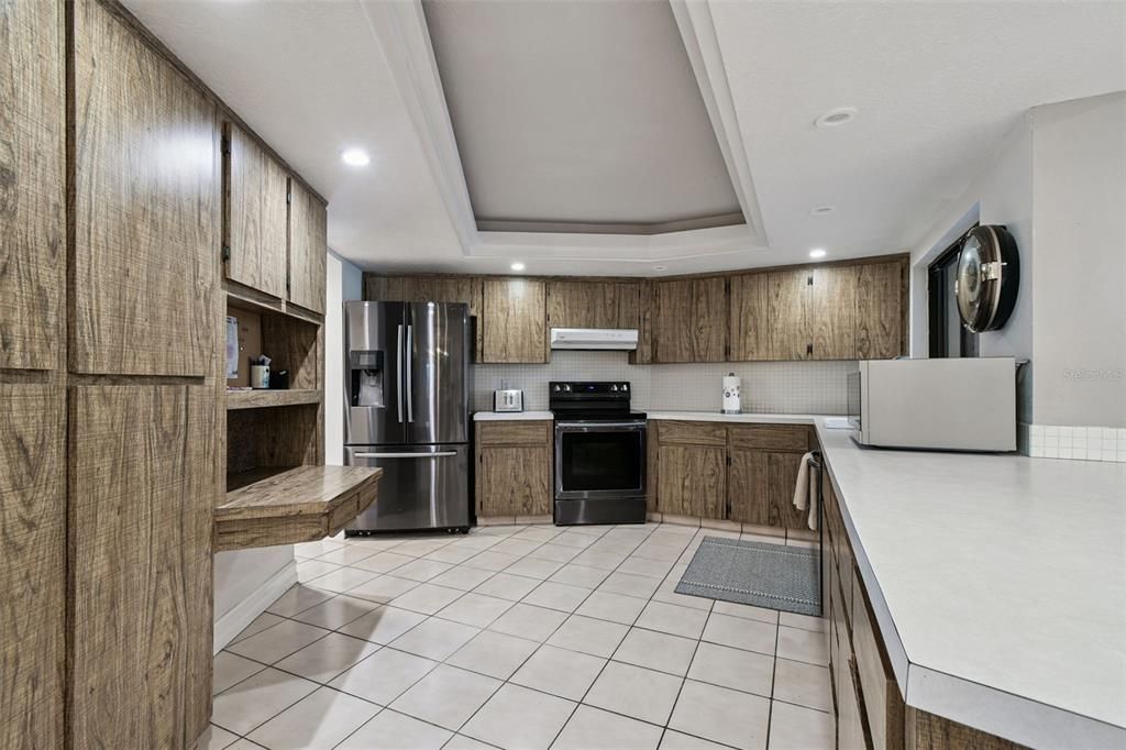 For Sale: $565,000 (4 beds, 3 baths, 2972 Square Feet)